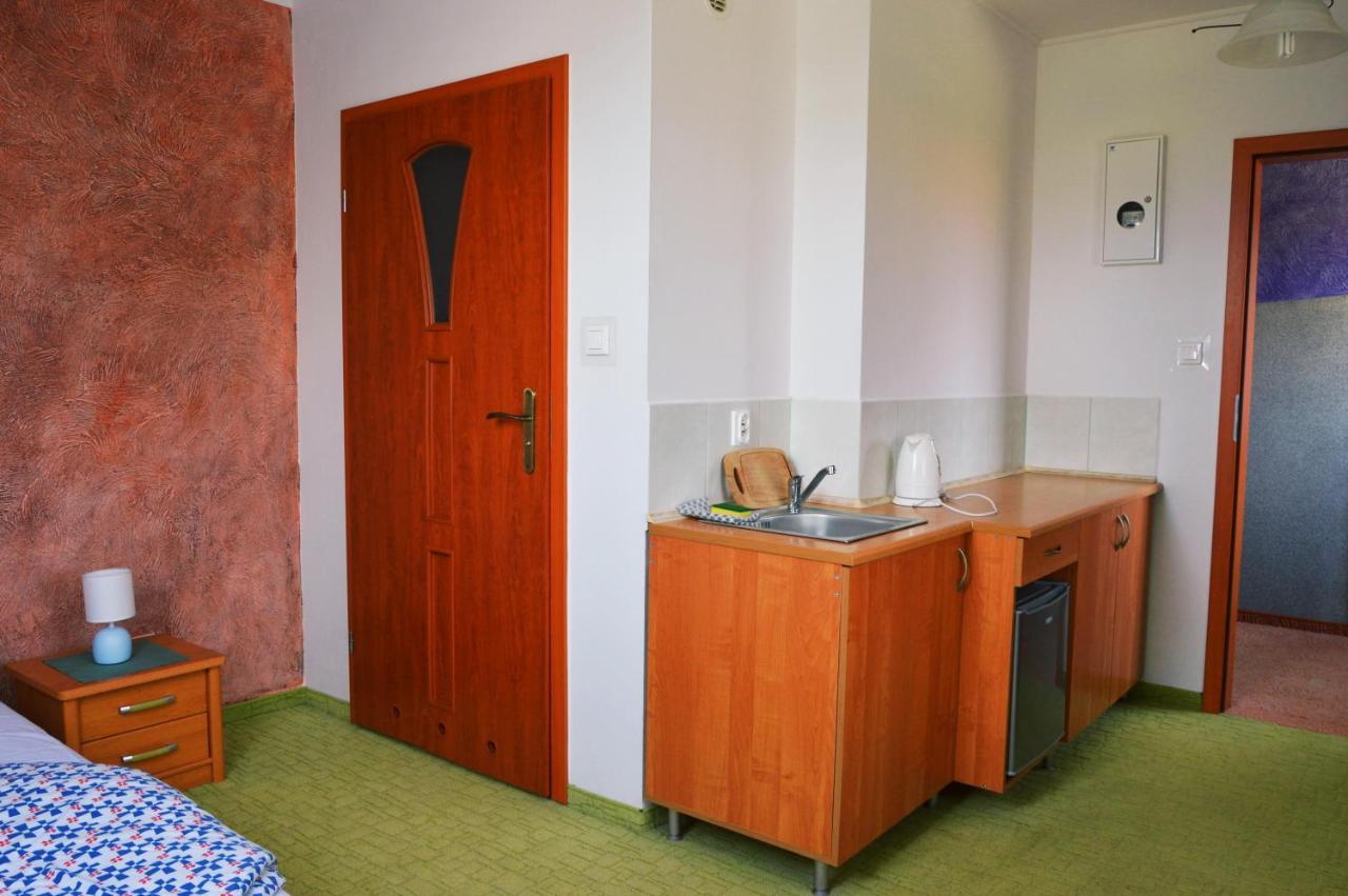 Pokoje Goscinne Orka Jarosławiec Exterior foto